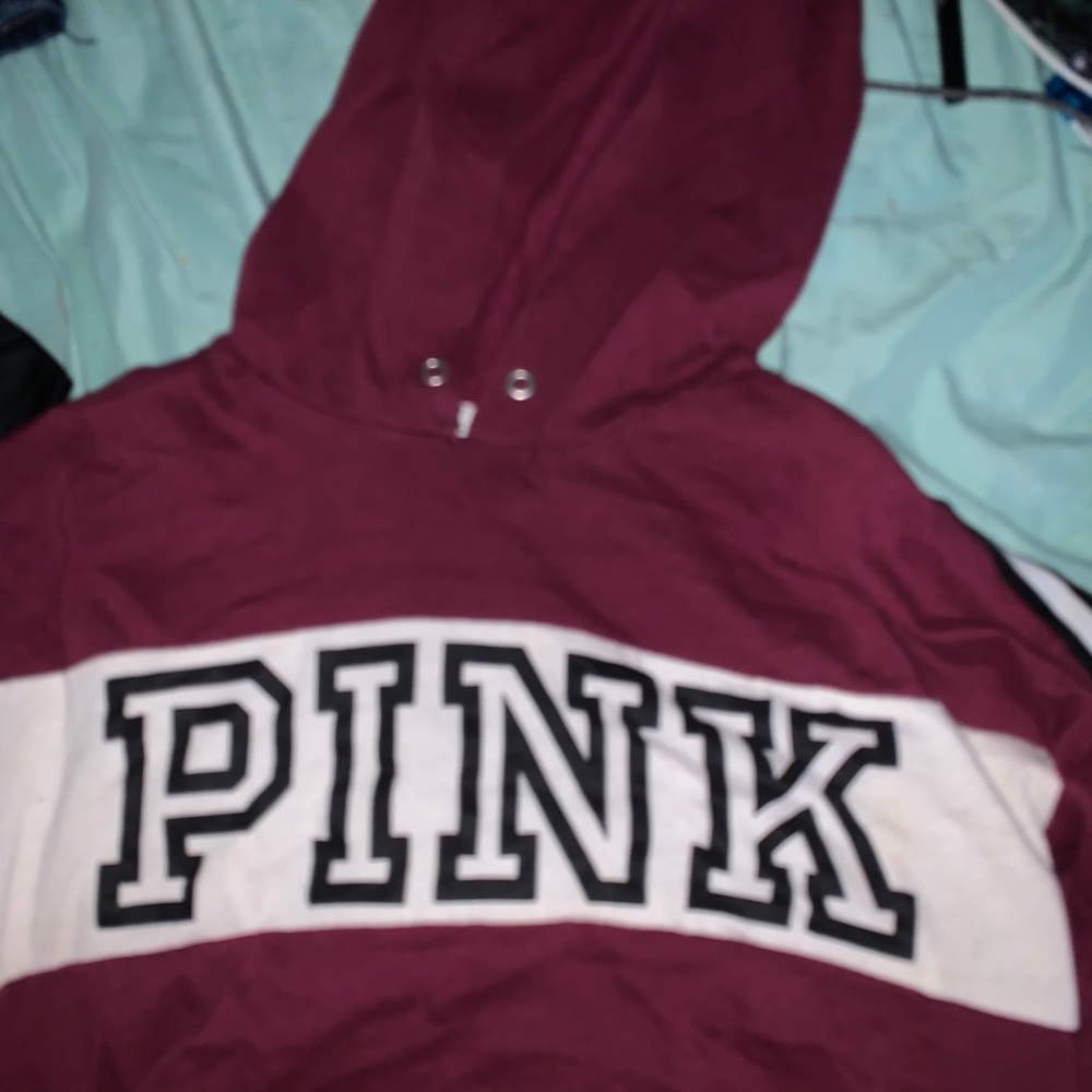 victoria secret pink cropped hoodie